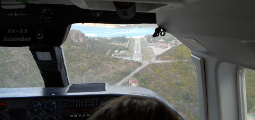 Landing St Barth